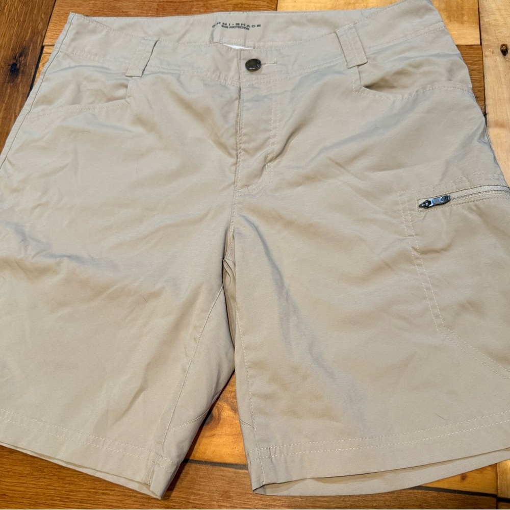 Columbia Men's Omni-Shade Beige Shorts